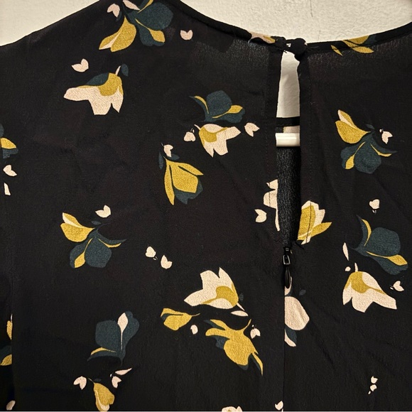 Chelsea 28 floral dress - Picture 2 of 9